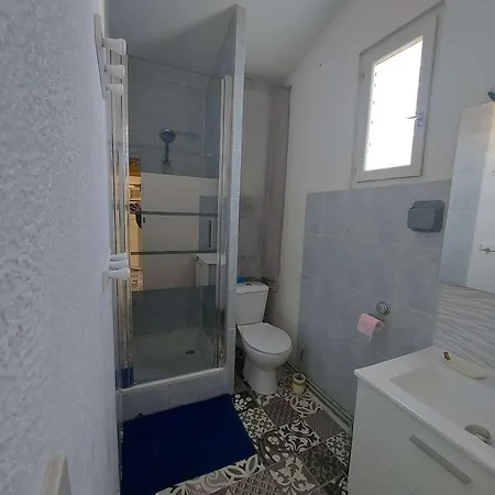 Climatisé 4 Pers Avec Terrasse Et Parking à - Fr-1-326-808